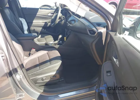 2021 Buick Encore Gx Fwd Essence z USA, uszkodzony, nr VIN KL4MMFSL8MB065523